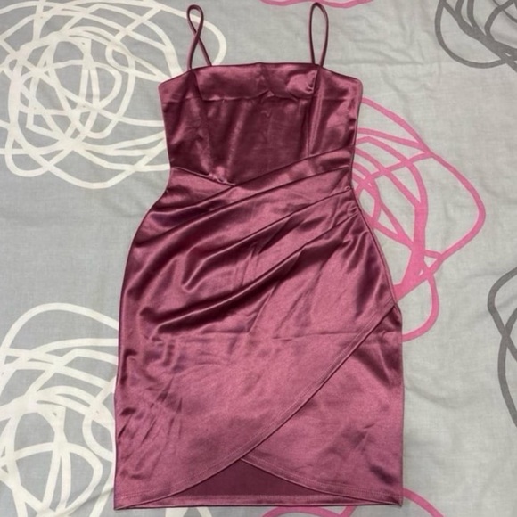 Windsor Dresses & Skirts - Windsor Mauve Wrapped In Stylish Satin Mini Dress